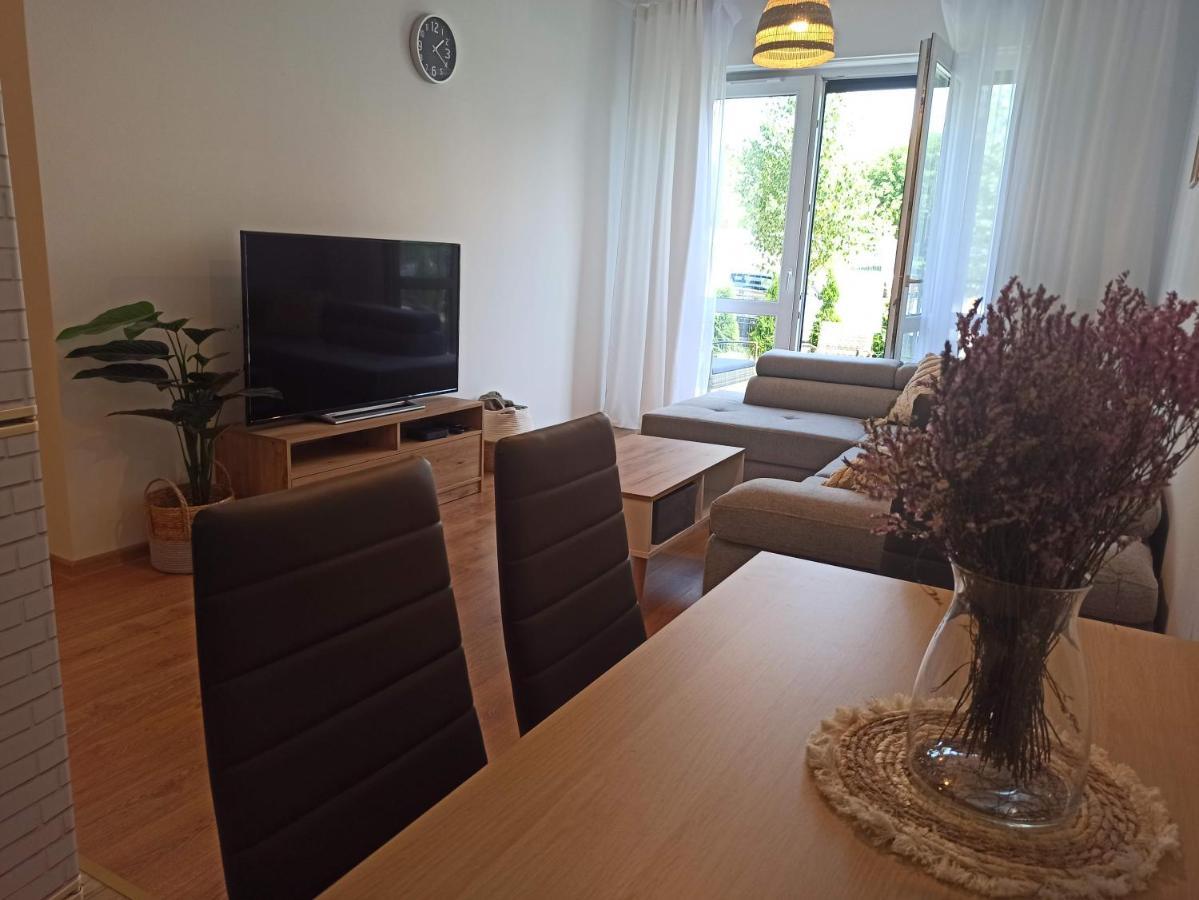 Glacian Apartment Klodzko Bagian luar foto